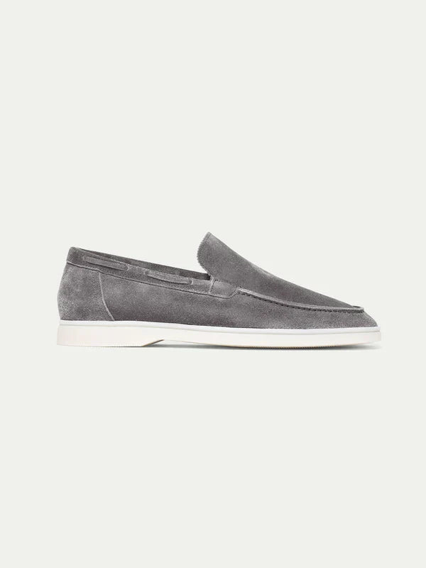 Classic Suède Loafer Gray